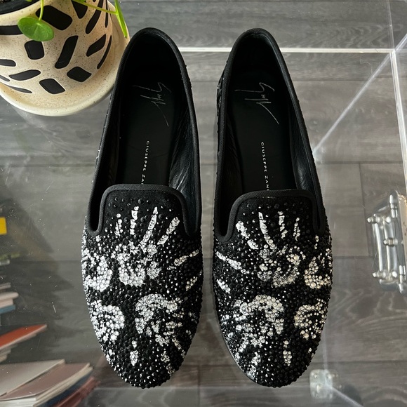 GIUSEPPE ZANOTTI DESIGN | EMBELLISHED CRYSTAL LOAFERS - Picture 5 of 11